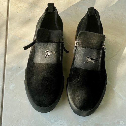 Black suede sneakers slip-on with zipper size 40 like new