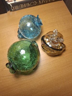 Glass decorative pomegranates like new