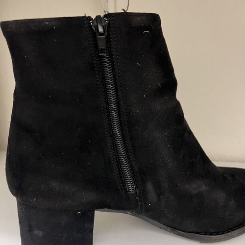 Ankle boots with chunky heel, velvet fabric, like new