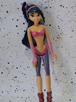 Winx Club Musa Kinder Figurine used with flaws and incomplete