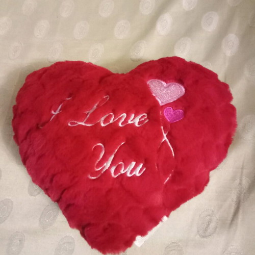 Plush Heart Pillow new, 22×22cm