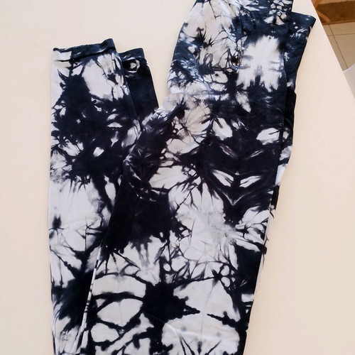 Mama H&M black and white leggings used, very stretchy, size L
