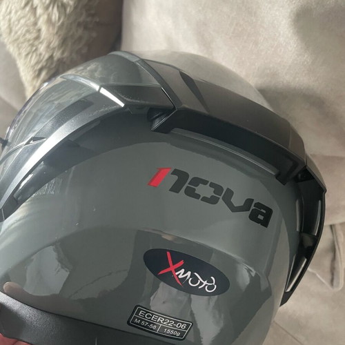 Motorcycle helmet nova like new, size M, with two visors and case