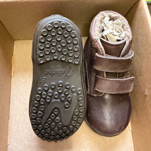 N21 baby boots new with natural fur