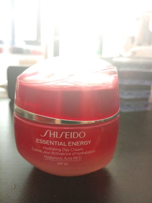 Shiseido κρέμα ενυδατικη ημέρας 18+ καινούρια