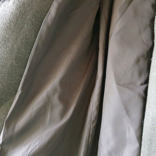 Coat like new, green, size S, with belt and 2 buttons