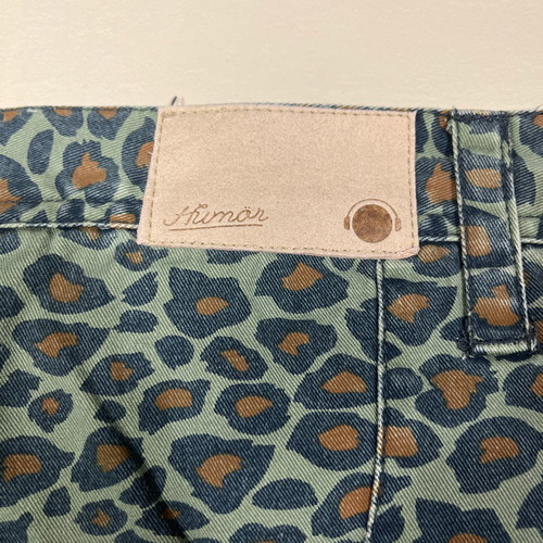 Humor shorts used, size 32
