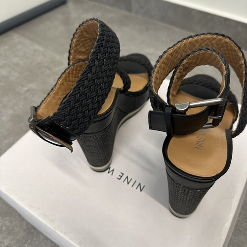 Nine West platform sandals size 37 like new black