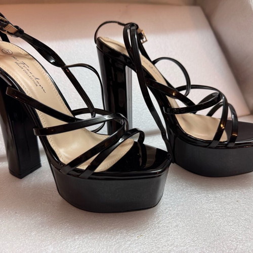 X-freedom black glossy sandal size 37 like new