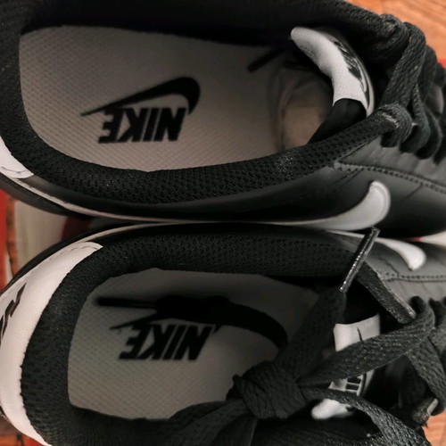 Nike Classic Cortez women's athletic shoes size 38.5