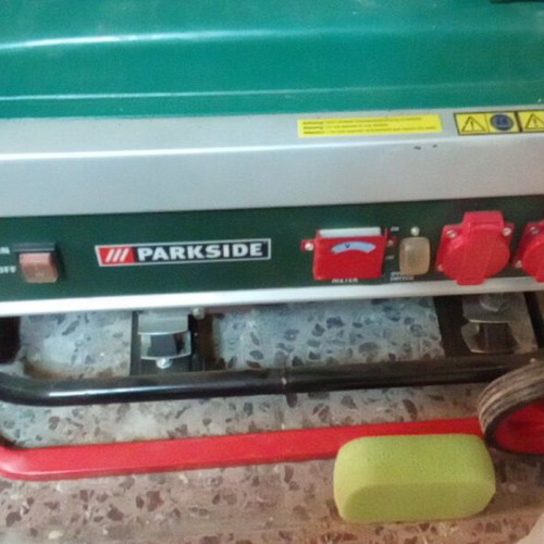 Parkside generator 2800 watt new with wheels for transport