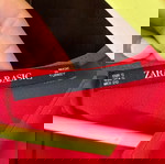 Ελαστικό φόρεμα σε ίσια γραμμή
