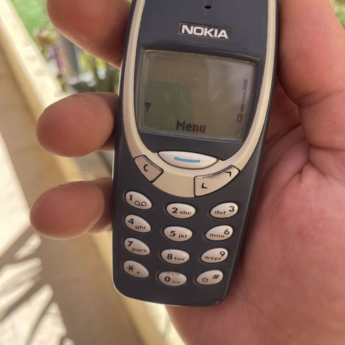 Nokia 3310 used, functional with original charger, unlocked