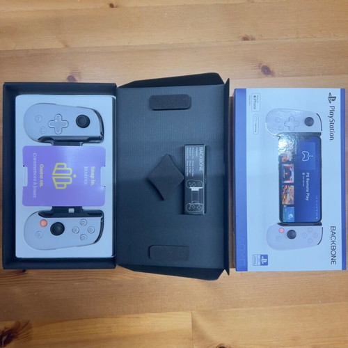 Backbone One PlayStation Wireless Controller for iPhone with Lightning like new