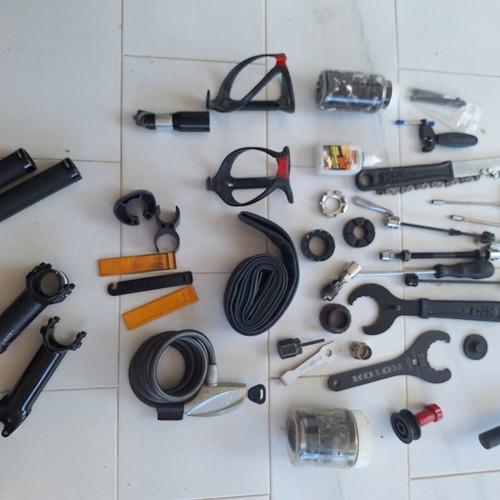 Bicycle tools set with IXS, Rotor, Campagnolo, Fulcrum parts