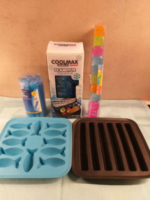 Set of five items for ice cubes
