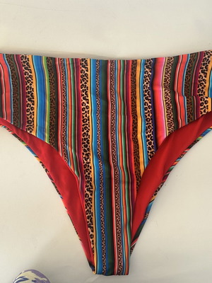 Bikini bottom high rise with colorful animal print, new