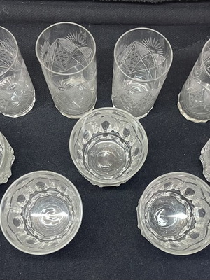 Vintage crystal glasses set of 9 like new, 4 highball and 5 whiskey