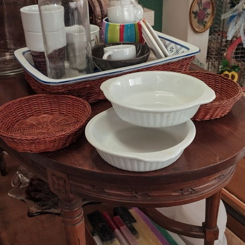 Vintage ceramic serving plates like new with wicker bases