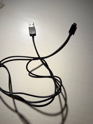 Καλώδιο φόρτισης και μεταφοράς δεδομένων USB σε USB Type-C μαύρο, σαν καινούργιο