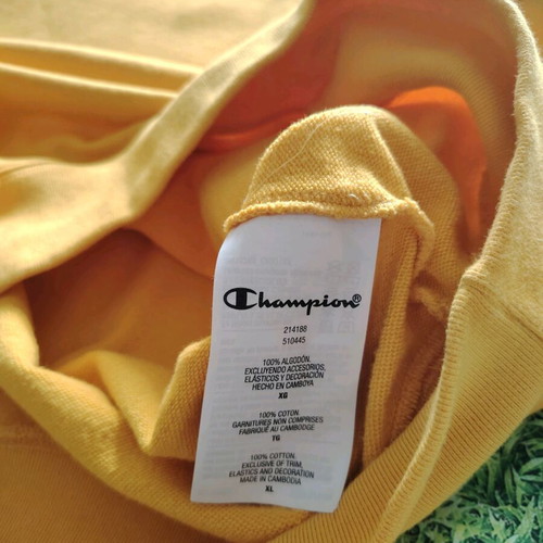 Champion Crewneck Shirt XL used, yellow