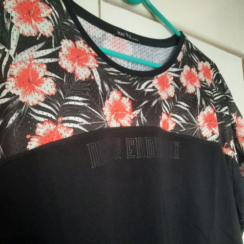 Matrix T-Shirt with flowers 3XL slim fit like new