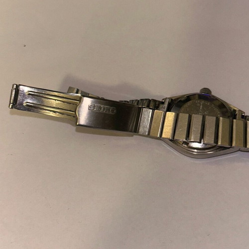 Seiko Hi-Beat Automatic 2906-0030 women's watch used, crystal repair needed