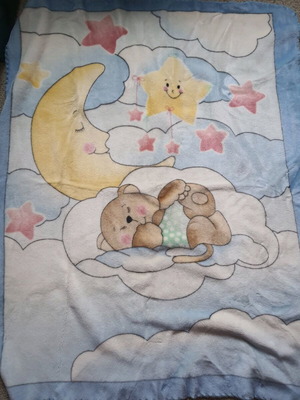 Velveteen blanket 1.35 x 1.10 cm like new, Spanish