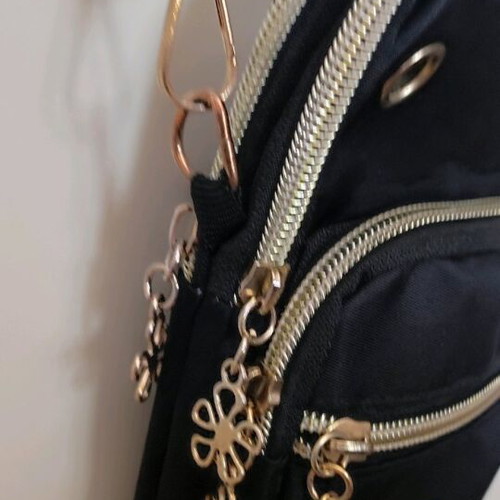 Black women's crossbody bag like new
