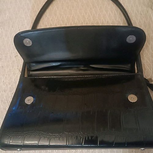 Women's shoulder bag like new, black glossy with double strap