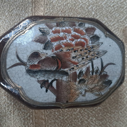 Royal Satsuma porcelain box vintage, hand-painted, used