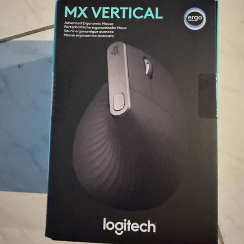 Logitech MX Vertical ergonomic wireless and wired Bluetooth mouse black new