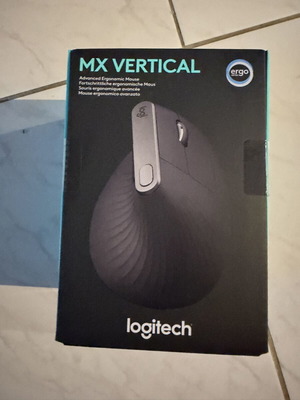Logitech MX Vertical ergonomic wireless and wired Bluetooth mouse black new