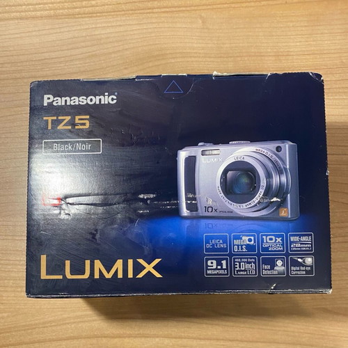 Συλλεκτικό κουτί για LUMIX Panasonic TZ5 LEICA καινούργιο με χαρτιά και καλώδια