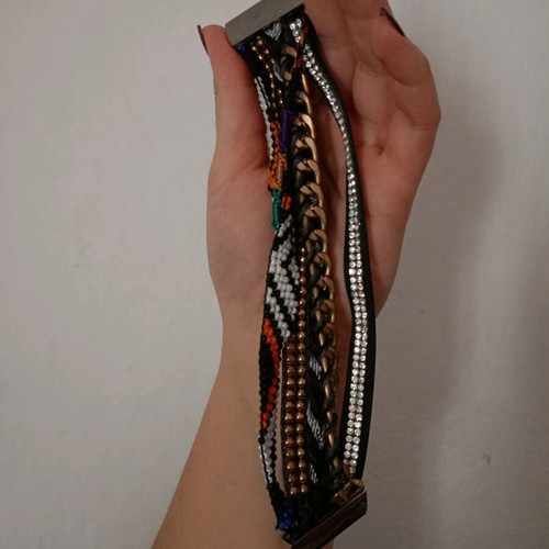 Boho bracelet with magnet like new, multicolor and silver
