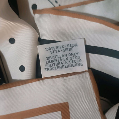 Authentic Hermès Carré 140 Double Face Bandana scarf like new