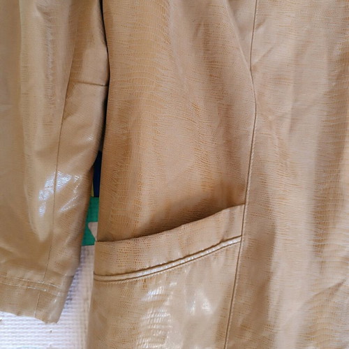 Leather short trench coat small beige like new