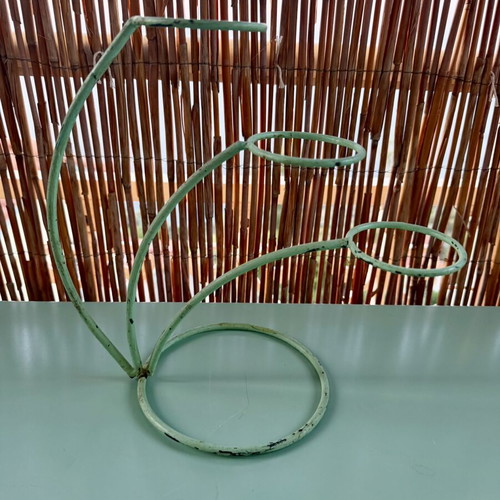 Metal base used, height 23.5cm, diameter 13cm
