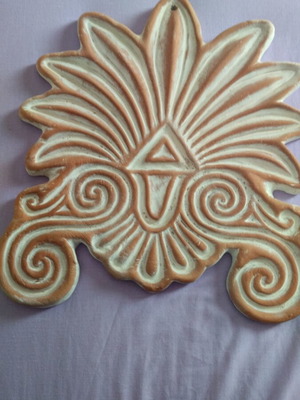 Decorative ceramic flat piece like new
