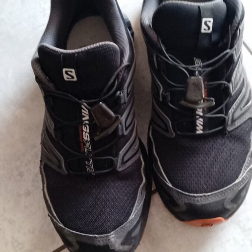Solomon athletic shoes used, size 41, black and orange
