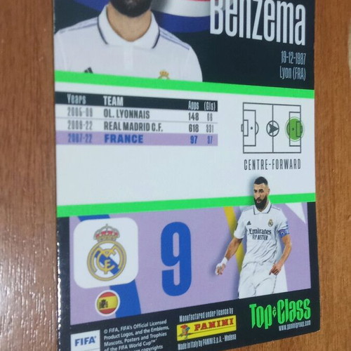 Benzema card like new, slight crease bottom left