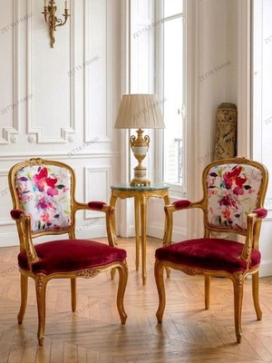 Καρέκλες Louis XV και τραπεζάκι σαν καινούργια με βελούδινα καθίσματα και μπρουτζοπατίνα