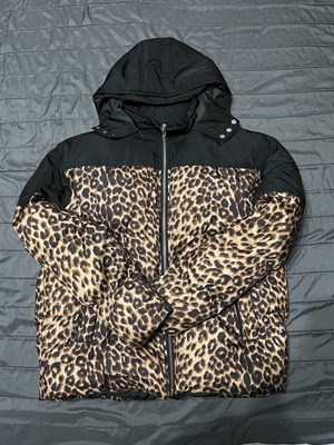 Boohooman puffer jacket μεταχειρισμένο με λεοπάρ σχέδιο
