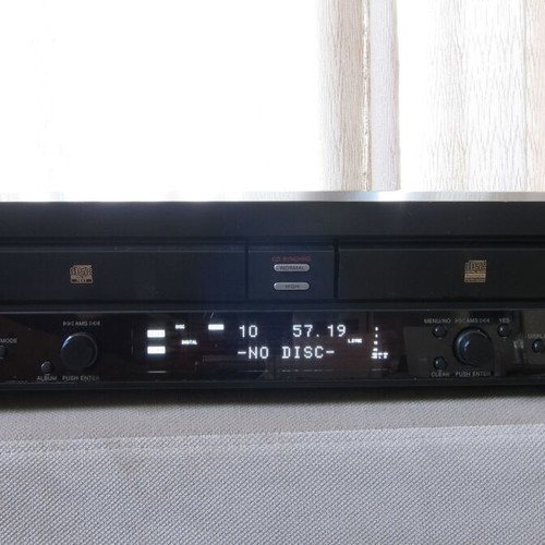 Sony RCD-W100 CD player recorder with RCA and Toslink optical