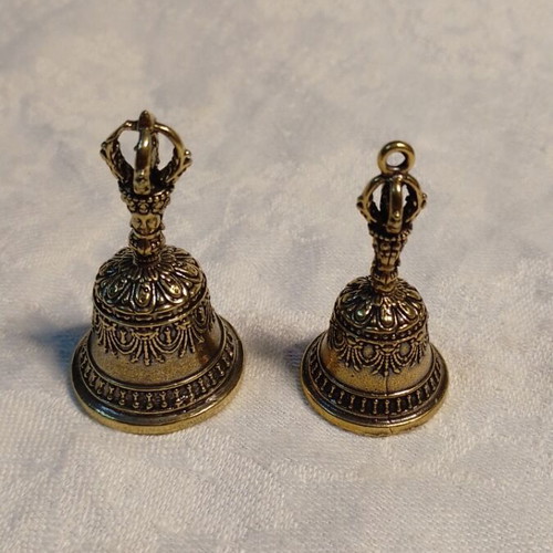 Metal Bells Set like new, two sizes