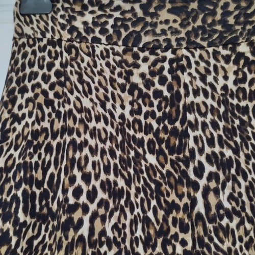 Animal print leopard palazzo pants, size M, elastic, stylish