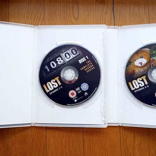 Lost Season 2 DVD used with Greek subtitles, 7 discs