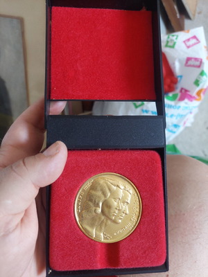 Μετάλλιο συλλεκτικό του γλύπτη Νικόλα