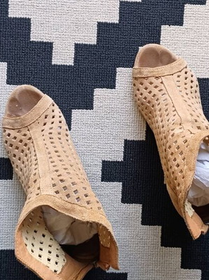 Migato castor sandals boots used, beige, size 39
