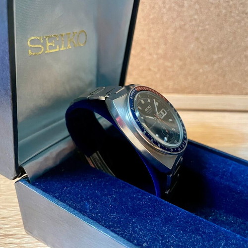Seiko Cevert Vintage Chronograph 6139-6000 like new, blue dial
